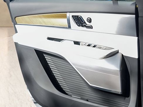 New 2026 Cadillac Vistiq Luxury image 15