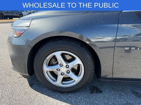 Used 2017 Chevrolet Malibu LS image 24