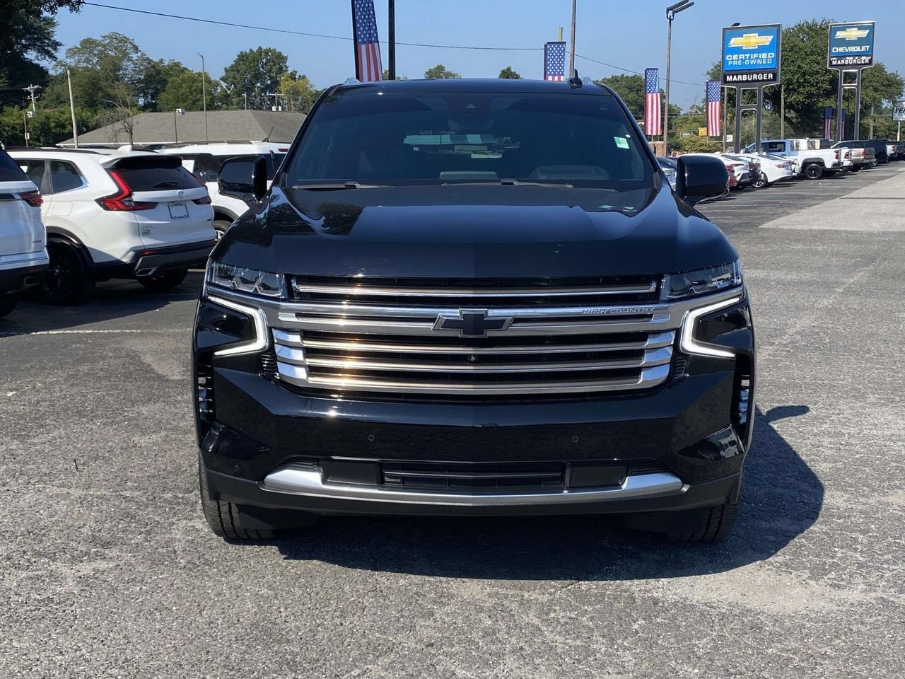 Used 2024 Chevrolet Suburban High Country w/ Premium Package 2 AWD/4WD image 2