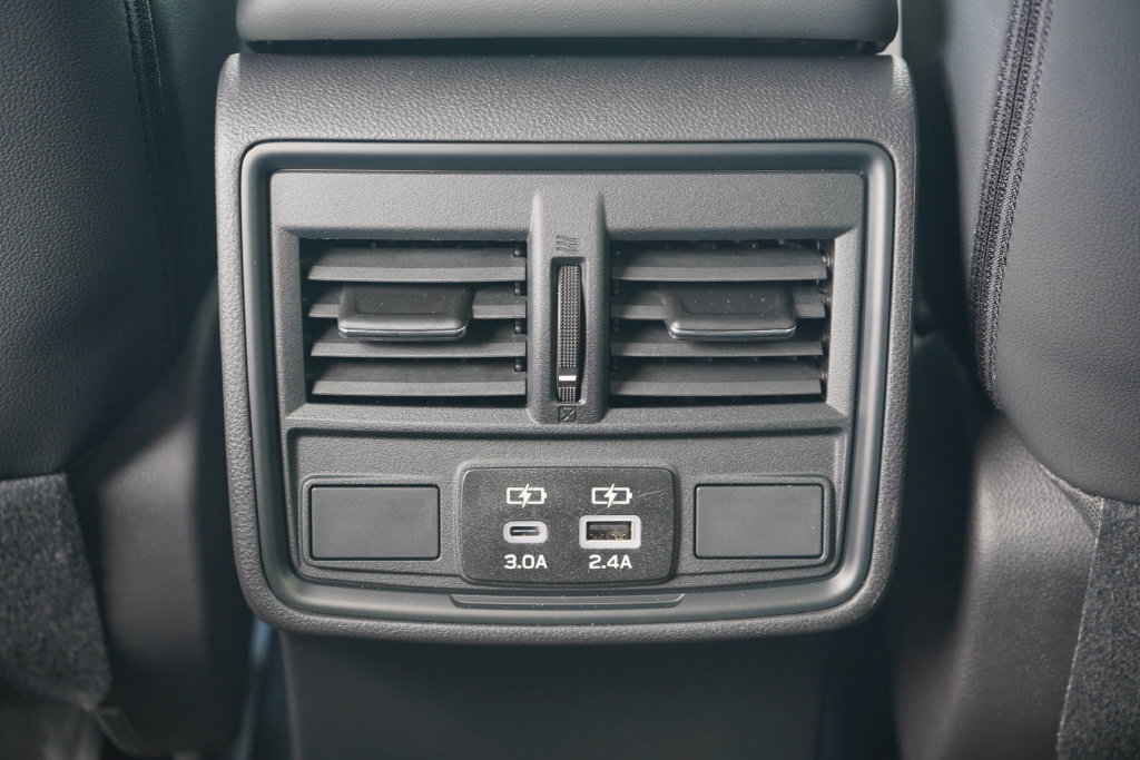 New 2026 Subaru Forester Premium AWD/4WD image 34