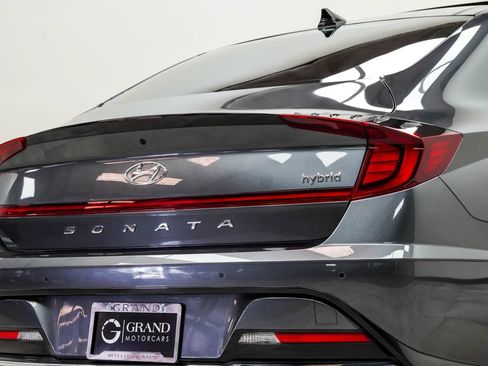 Used 2023 Hyundai Sonata Limited w/ Cargo Package FWD image 13