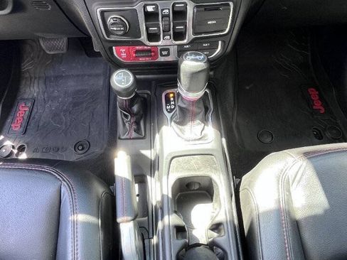 Used 2019 Jeep Wrangler Unlimited Rubicon AWD/4WD image 30