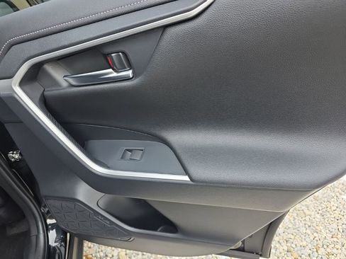 Certified 2019 Toyota RAV4 Limited image 16