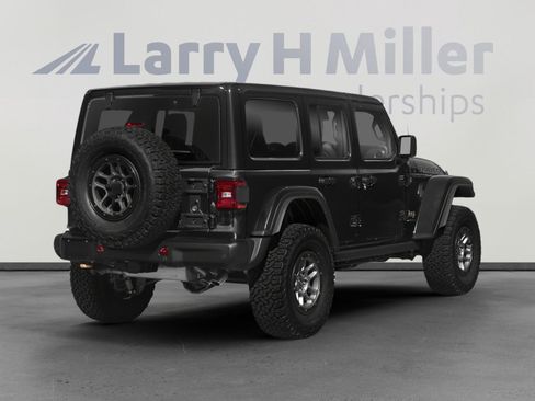 Used 2023 Jeep Wrangler Unlimited Rubicon 392 w/ Xtreme Recon 35" Tire Package image 2