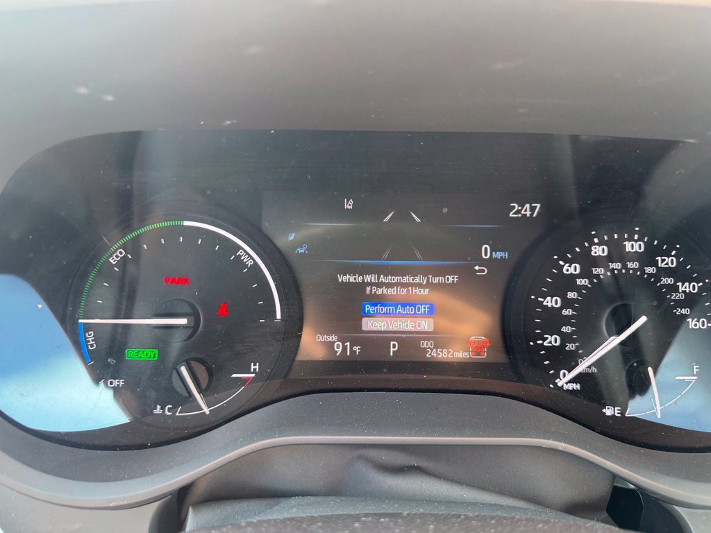 Used 2025 Toyota Sienna LE FWD image 11