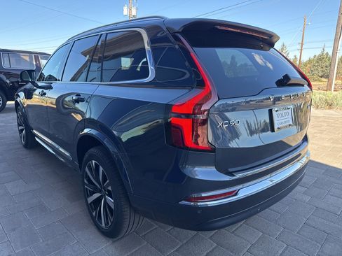 New 2026 Volvo XC90 B6 Core image 3