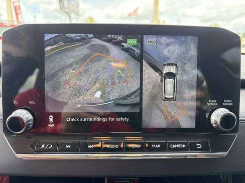 Used 2024 Mitsubishi Outlander SE image 27