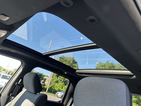 Used 2022 RAM 1500 Big Horn AWD/4WD image 24