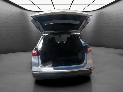 Used 2020 Chevrolet Equinox LS w/ LS Convenience Package FWD image 10