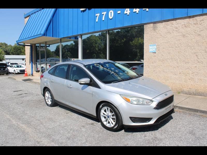 Used 2015 Ford Focus SE image 1