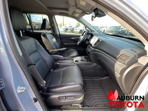 Used 2023 Honda Ridgeline RTL-E image 13