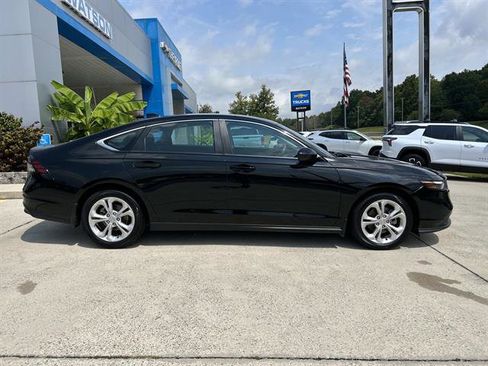 Used 2024 Honda Accord LX image 3