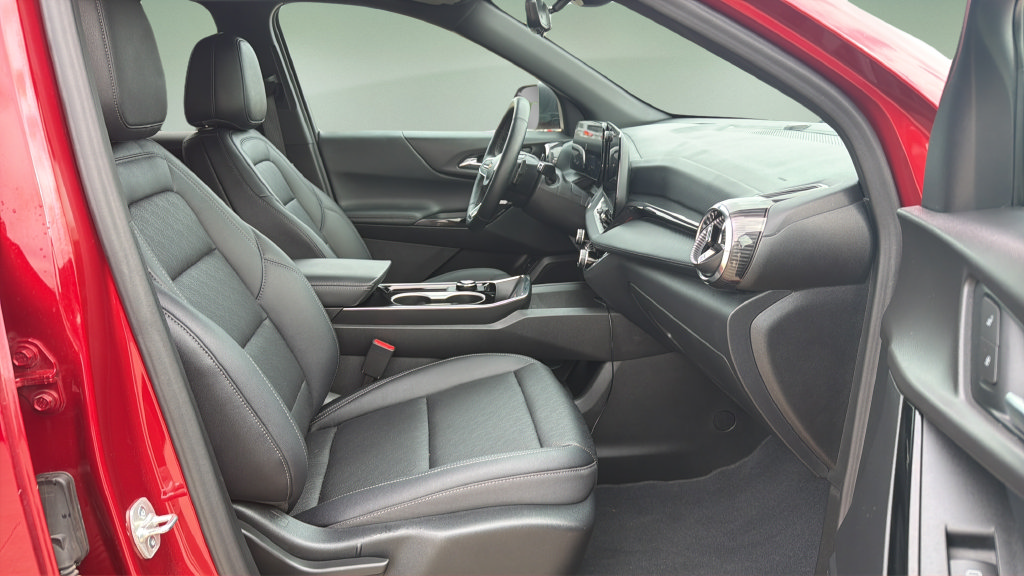 Used 2026 Chevrolet Equinox LT w/ Convenience Package II AWD/4WD image 29