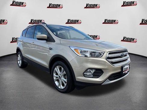Used 2018 Ford Escape SE AWD/4WD image 3