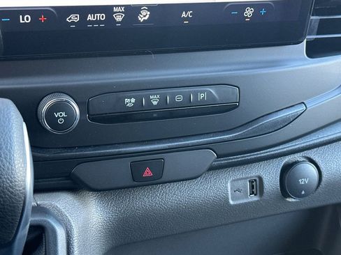 New 2026 Ford Transit 250 148 Medium Roof w/ Load Area Protection Package image 19