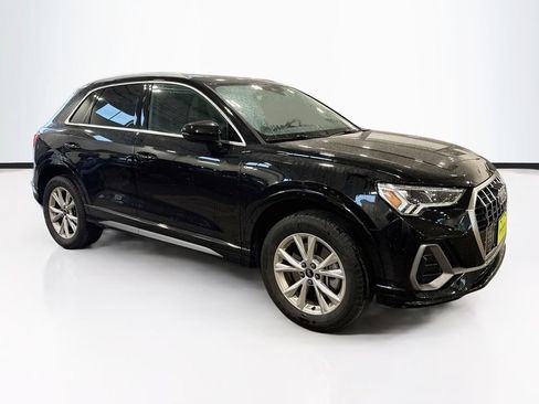 Certified 2022 Audi Q3 2.0T Premium Plus w/ Premium Plus Package AWD/4WD image 3