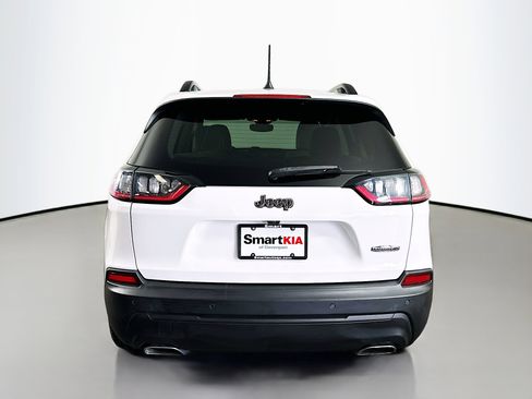 Used 2022 Jeep Cherokee Latitude Lux w/ Mopar Interior Package image 6