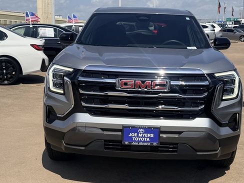 Used 2025 GMC Terrain Elevation FWD image 3