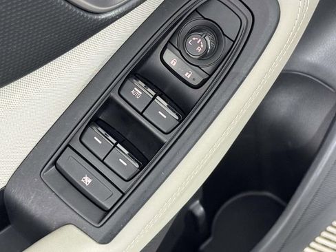 Used 2023 Subaru Forester AWD/4WD image 17