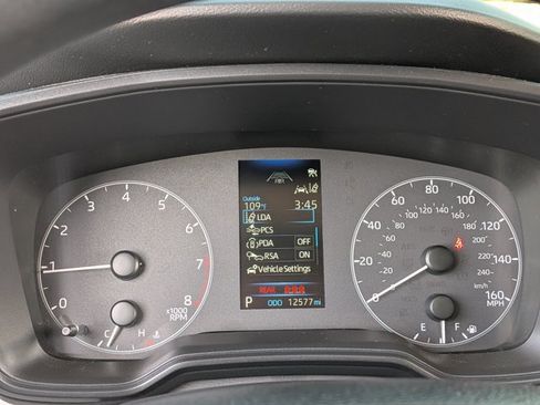 Used 2024 Toyota Corolla LE FWD image 13