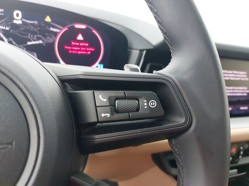 Certified 2026 Porsche Cayenne Coupe AWD/4WD image 20