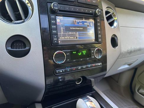 Used 2012 Ford Expedition Limited RWD image 34