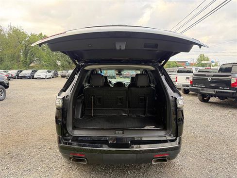 Used 2021 Chevrolet Traverse Premier w/ Redline Edition AWD/4WD image 6