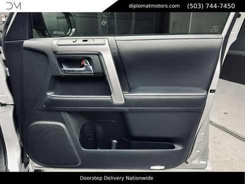 Used 2023 Toyota 4Runner Limited AWD/4WD image 25