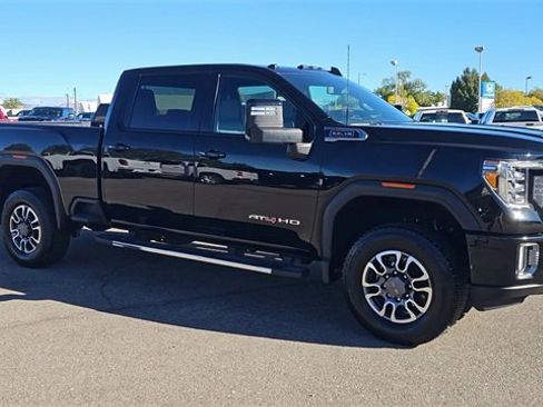 Used 2022 GMC Sierra 2500 AT4 w/ Snow Plow Prep/Camper Package image 6
