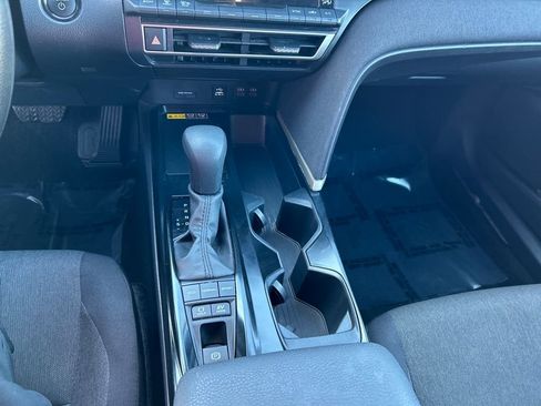 Used 2025 Toyota Camry LE image 14