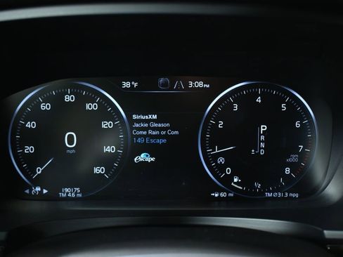 Used 2018 Volvo S90 T6 Momentum w/ Convenience Package image 19