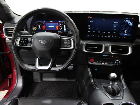 Used 2025 Ford Mustang GT Premium image 2