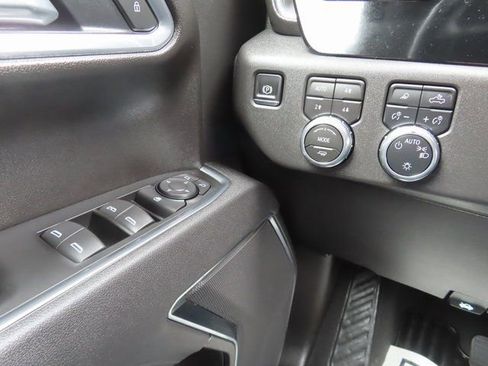 New 2026 GMC Sierra 1500 SLE w/ X31 Off-Road Package image 31