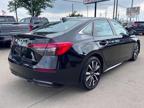 Used 2023 Honda Civic EX image 5