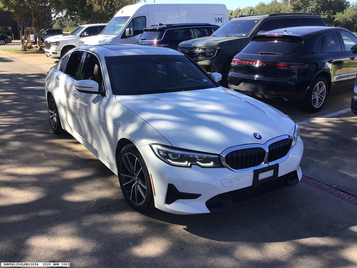 Used 2020 BMW 330i Sedan w/ Convenience Package RWD image 4