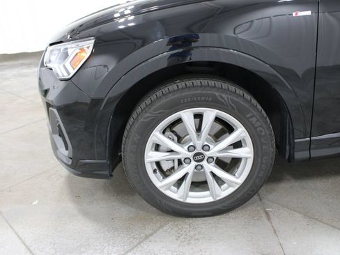 Used 2025 Audi Q3 2.0T Premium AWD/4WD image 38