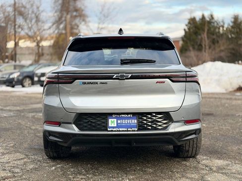 New 2026 Chevrolet Equinox EV RS image 5