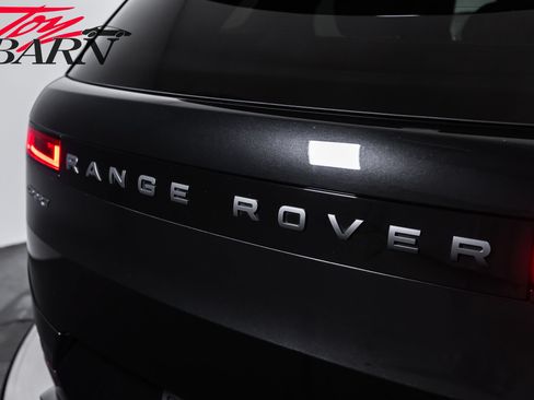 Used 2023 Land Rover Range Rover Sport SE Dynamic AWD/4WD image 12