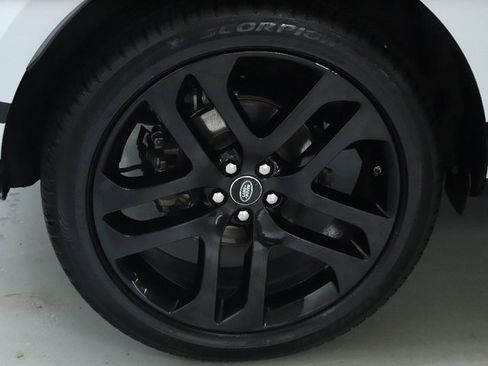 Used 2020 Land Rover Range Rover Evoque SE image 38