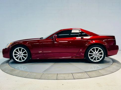 Used 2006 Cadillac XLR V RWD image 5