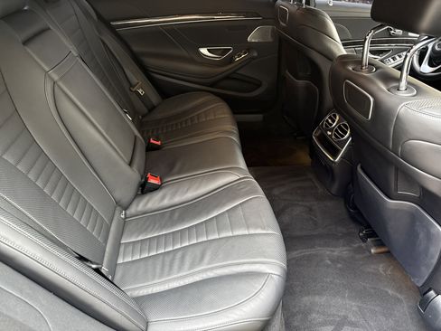 Used 2019 Mercedes-Benz S 560 Sedan image 15