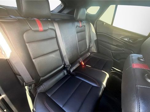 Used 2024 Chevrolet Trax RS w/ Sunroof Package image 26