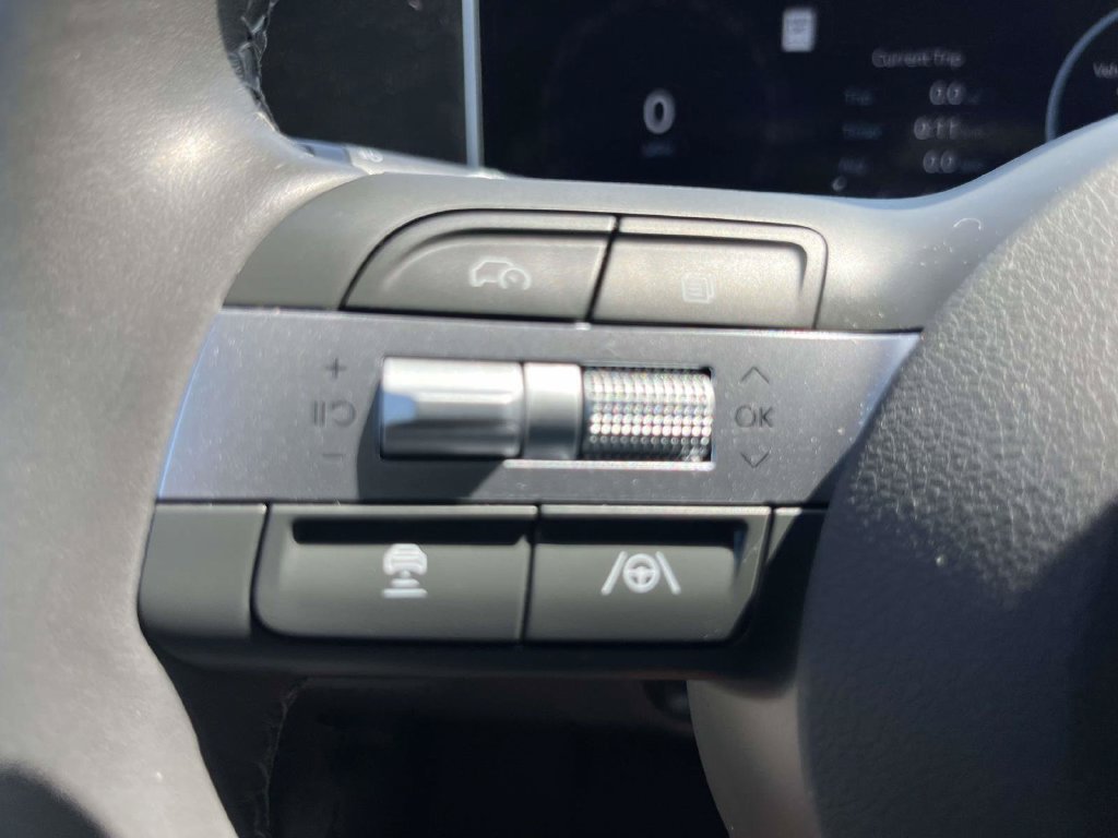 Certified 2025 Hyundai Sonata Limited FWD image 21