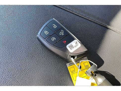 Used 2024 Chevrolet Silverado 1500 LT Trail Boss w/ Convenience Package II image 14