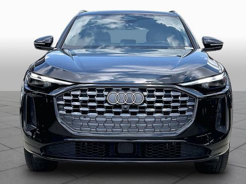 Used 2025 Audi Q5 Premium AWD/4WD image 4