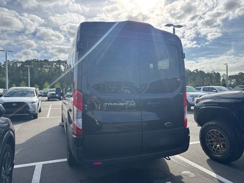 Used 2023 Ford Transit 350 XL image 3