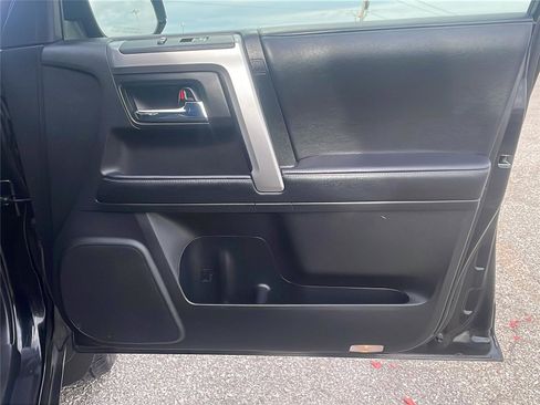 Used 2022 Toyota 4Runner SR5 image 13