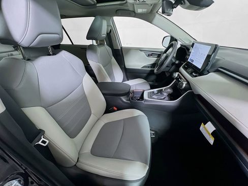 Certified 2025 Toyota RAV4 Limited w/ Advanced Technology Package AWD/4WD image 25