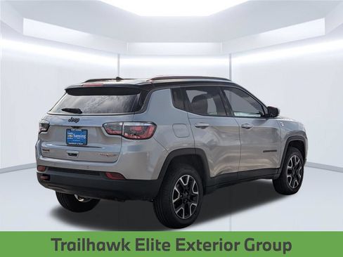 Used 2021 Jeep Compass Trailhawk w/ Sun and Sound Group AWD/4WD image 6
