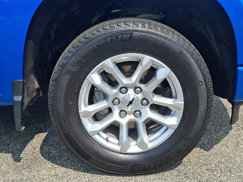 Used 2025 Chevrolet Silverado 1500 RST w/ Convenience Package II AWD/4WD image 9